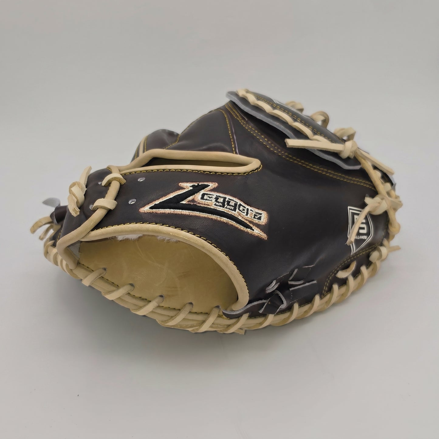 Leggera Custom Catchers Mitt